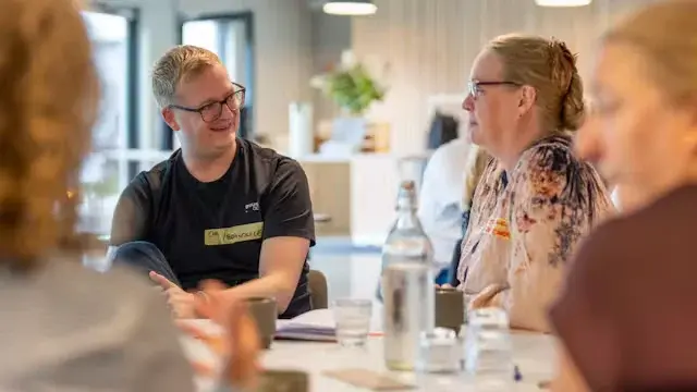Network Across Boundaries – Give Others the Desire to Get to Know You