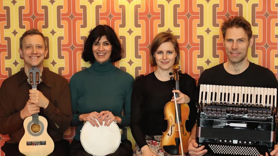 Concert: Forró de Bicicleta