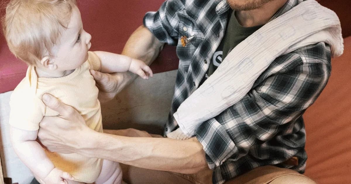 Open maternity café – baby library
