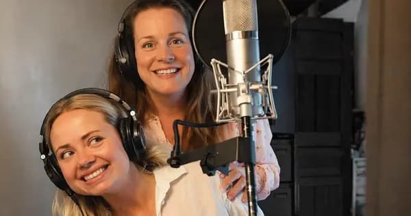 Caroline Castell & Lise Baastrup – Together for Christmas