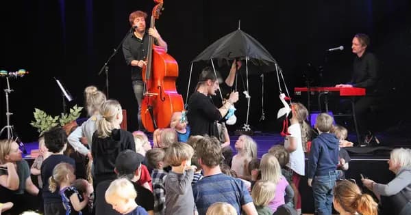 Skrallebang Concert - Songs about Time
