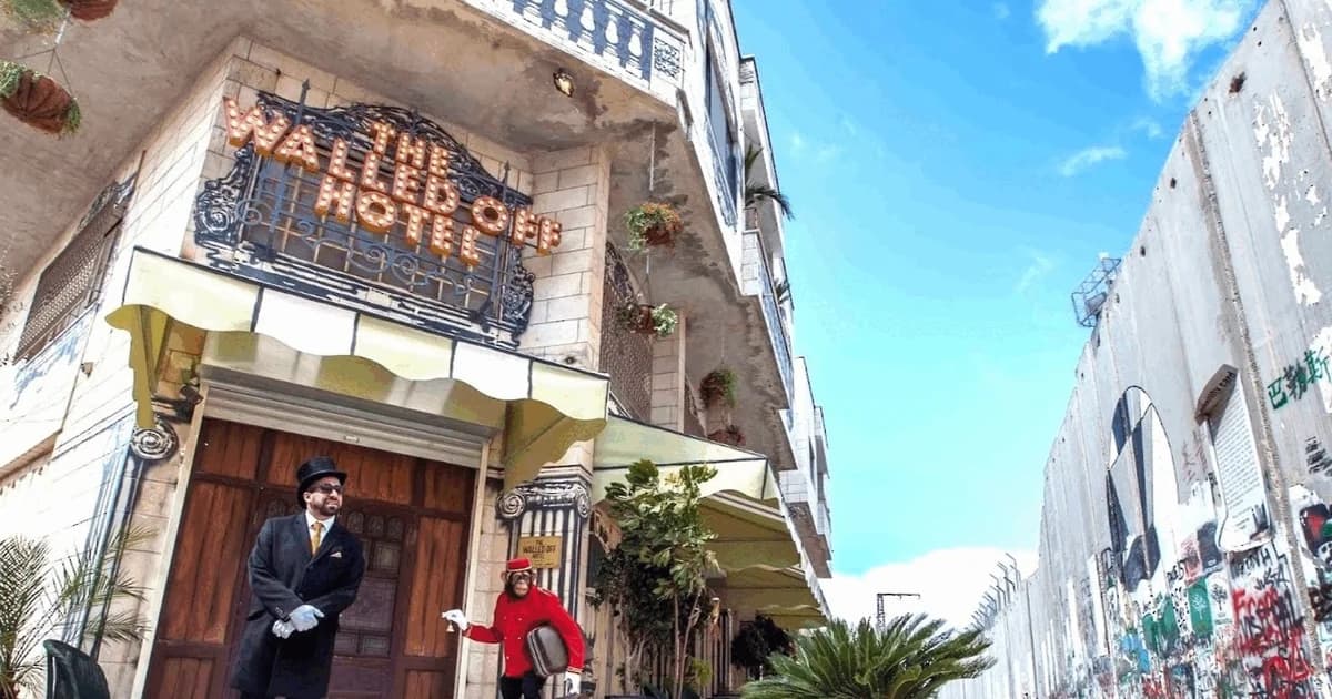 PAL:DOK 2026 viser Walled Off - Banksys hotel i Betlehem